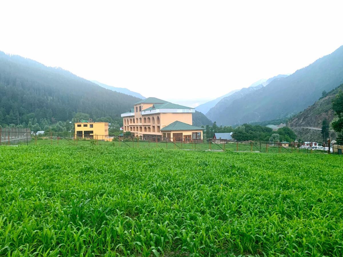 The Sultan Resort Kulan Exterior photo